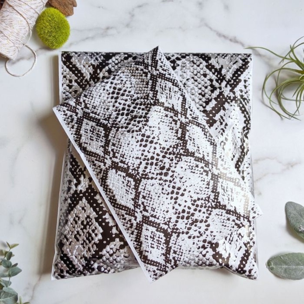 SnakeSkin Poly Mailers 10x13 Pack of 25